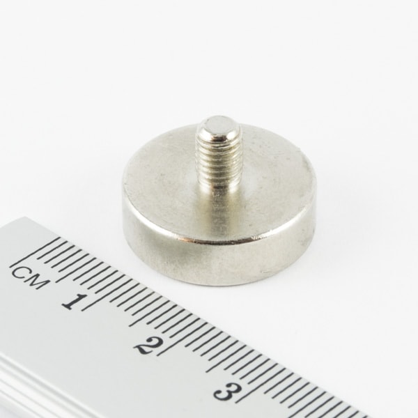Magnet kruh v puzdre  20x5mm  s vonkajším závitom M5 16kg  - magnety | MasMasaryk